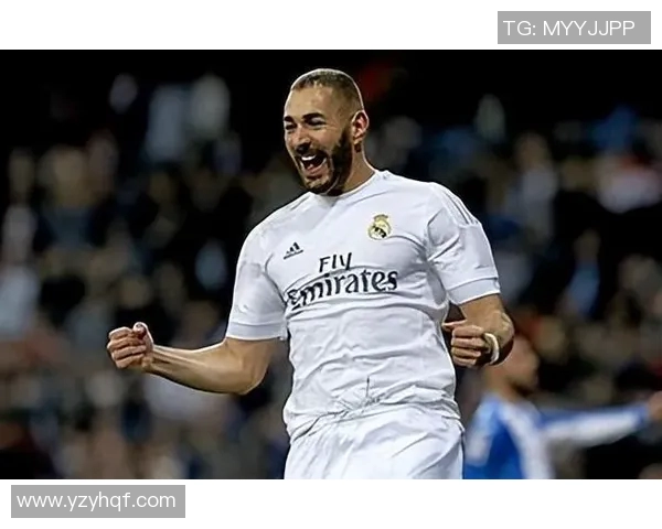 本泽马:从足球天才到世界级前锋的传奇旅程与成就解析 本泽马:从足球天才到世界级前锋的传奇旅程与成就解析