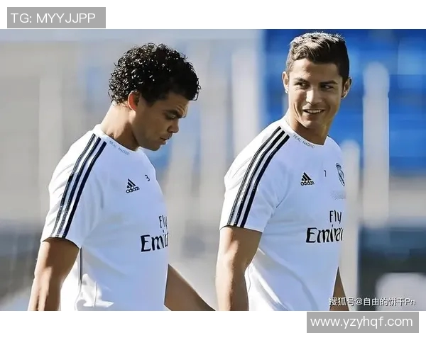 各国足球明星昔日辉煌与今日风采的全面对比分析